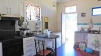 Kitchen - 35 square meters of property in Bluff