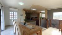 Dining Room - 21 square meters of property in Ballitoville