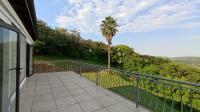 Balcony - 31 square meters of property in Ballitoville