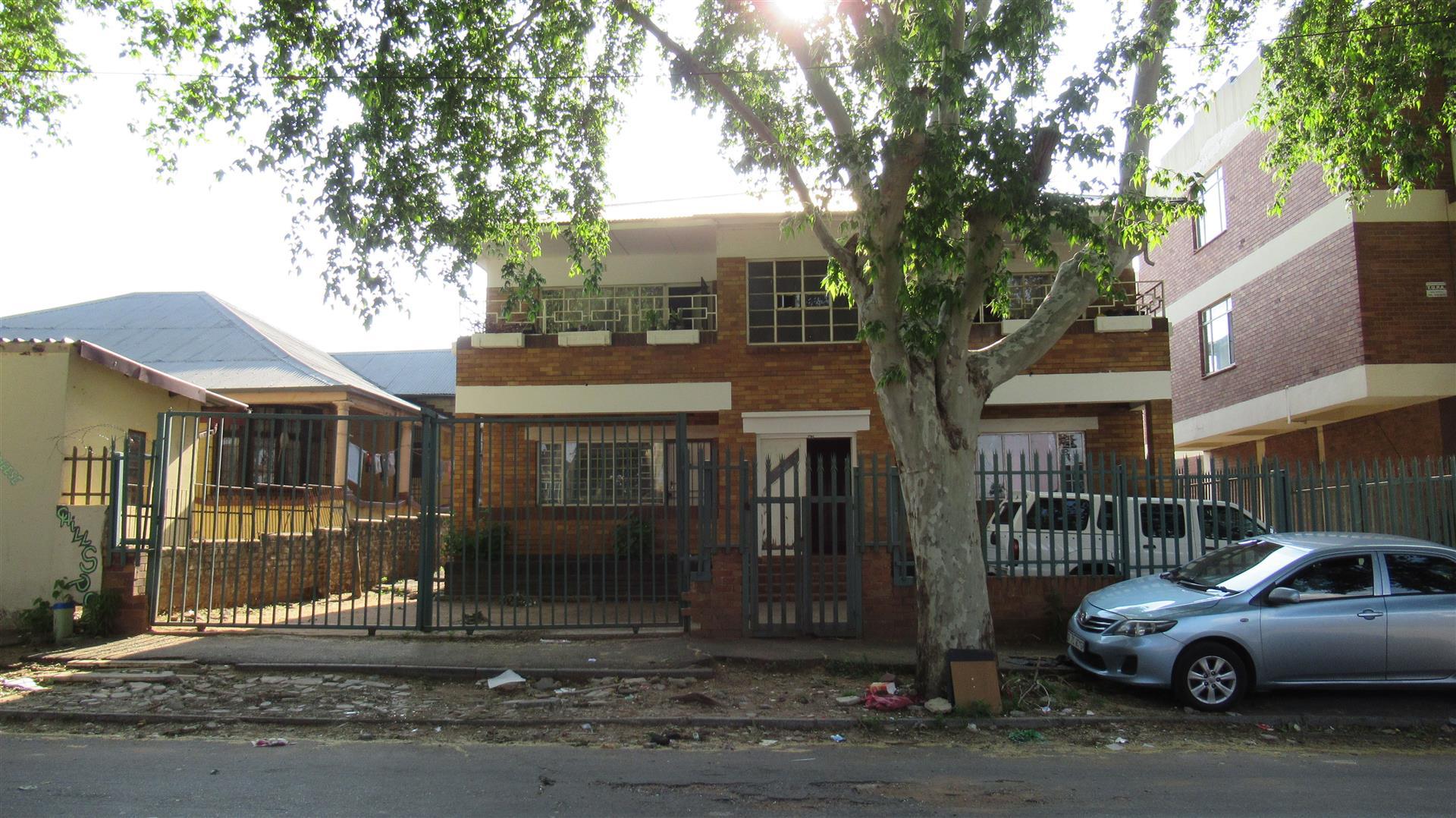 Front View of property in Rosettenville