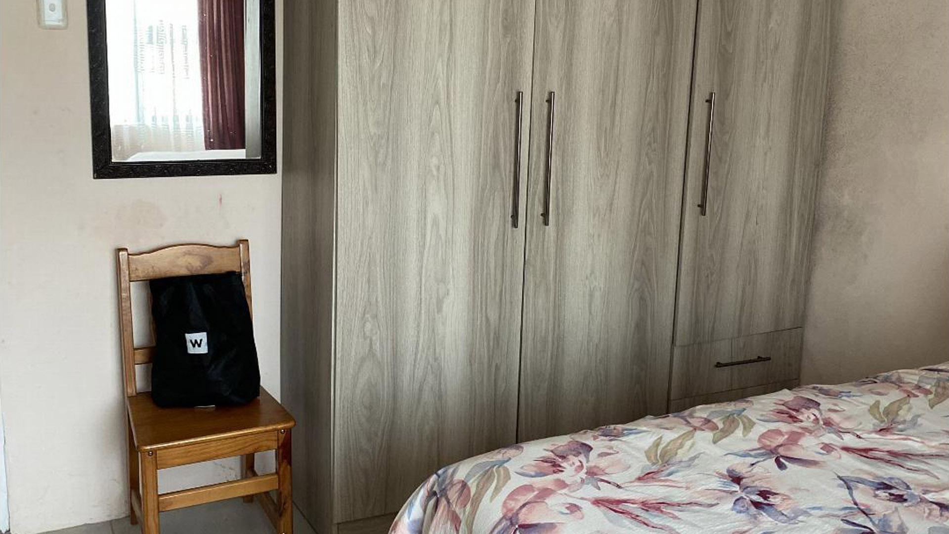 Bed Room 1 of property in Ibhayi (Zwide)