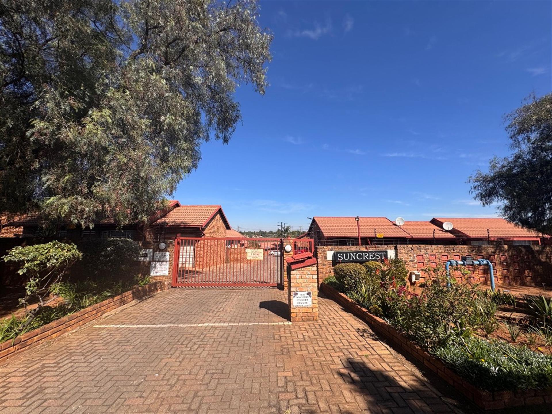 Front View of property in Kempton Park