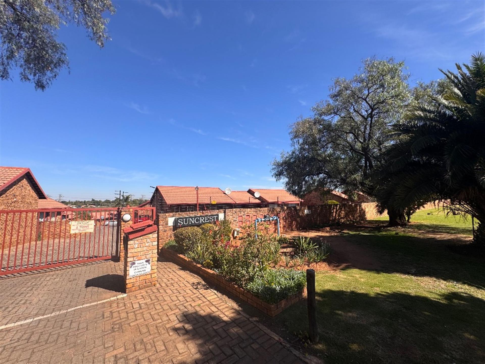 Front View of property in Kempton Park