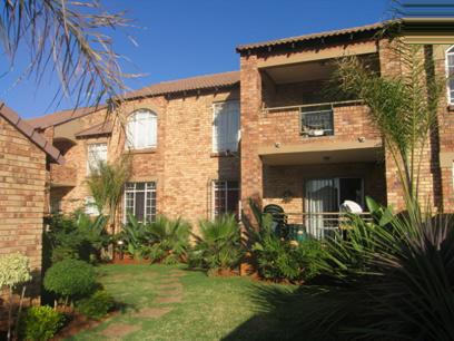 2 Bedroom Simplex for Sale For Sale in Mooikloof Ridge - Home Sell - MR41107