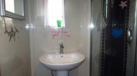 Bathroom 1 - 4 square meters of property in Benoni