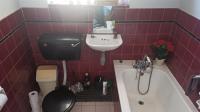 Bathroom 1 - 8 square meters of property in Lansdowne