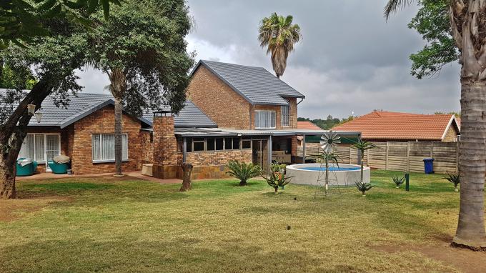 3 Bedroom House for Sale For Sale in Rooihuiskraal - MR411858