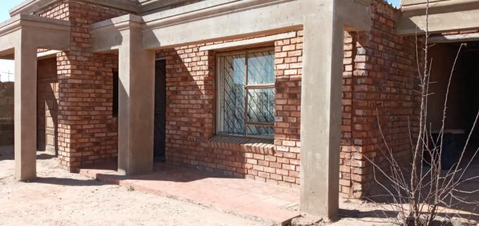 4 Bedroom House for Sale For Sale in Benoni - MR412029