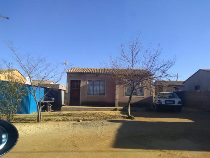 1 Bedroom House for Sale For Sale in Chief A Lithuli Park - MR412039