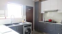 Kitchen - 12 square meters of property in Summerset