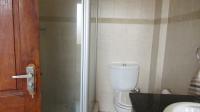 Main Bathroom - 7 square meters of property in Summerset