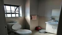 Bathroom 2 of property in Emalahleni (Witbank) 