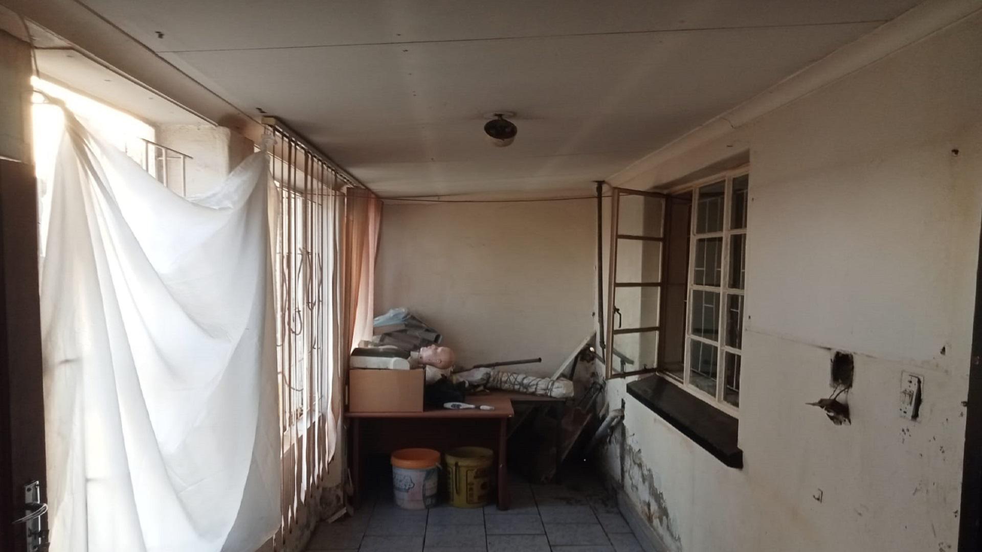 Rooms - 28 square meters of property in Lilyvale AH