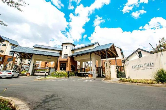 3 Bedroom Apartment for Sale and to Rent For Sale in Kyalami Hills - MR414120