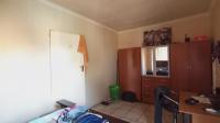 Bed Room 2 - 16 square meters of property in Suiderberg