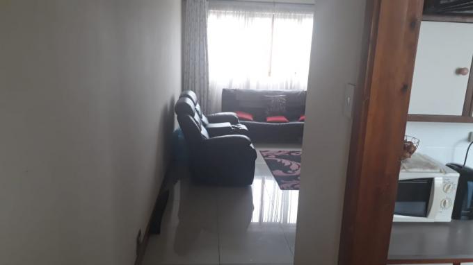 1 Bedroom Apartment for Sale and to Rent For Sale in Bulwer (Dbn) - MR414460
