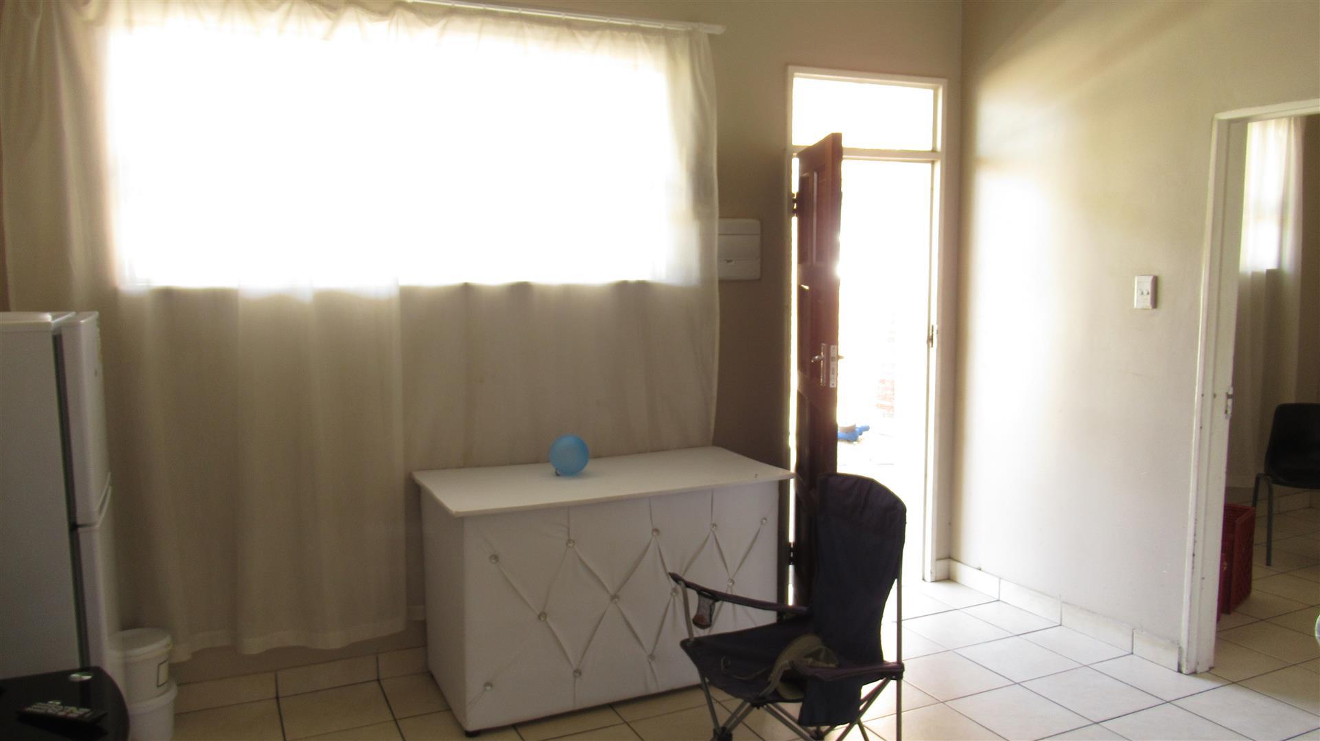 Lounges - 12 square meters of property in Grootvlei