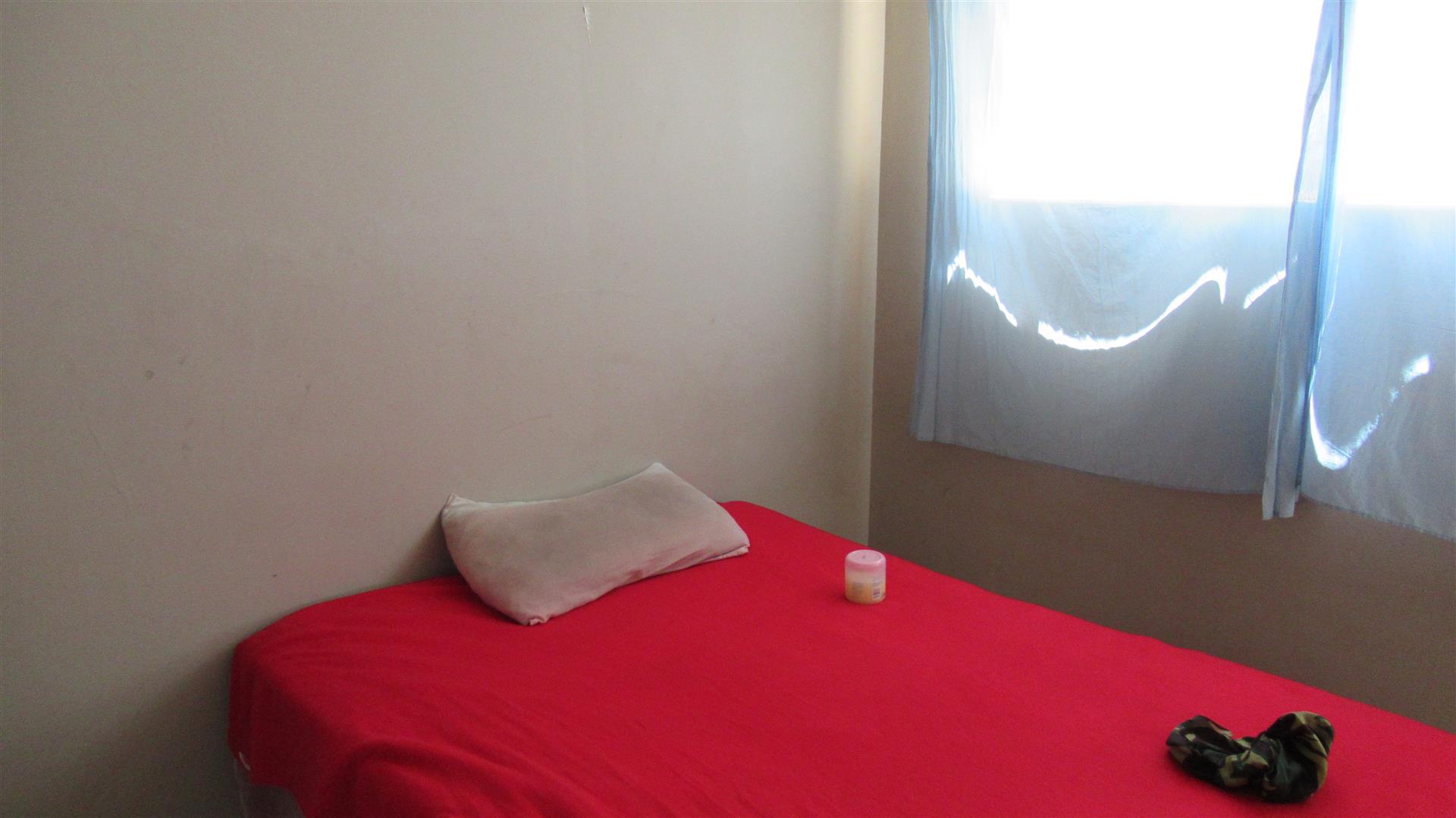 Bed Room 2 - 12 square meters of property in Grootvlei