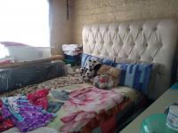 Bed Room 1 of property in Daveyton