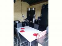 Kitchen of property in Daveyton