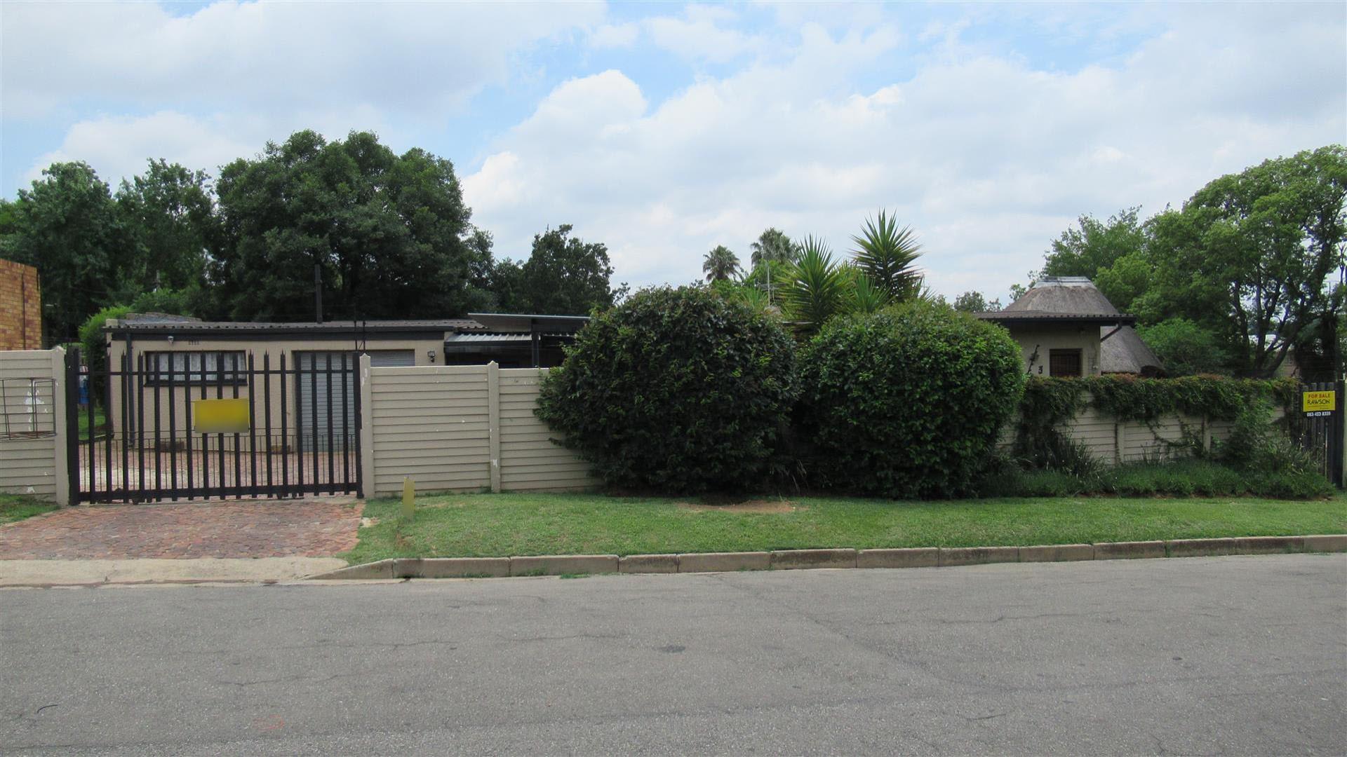 Front View of property in Kempton Park