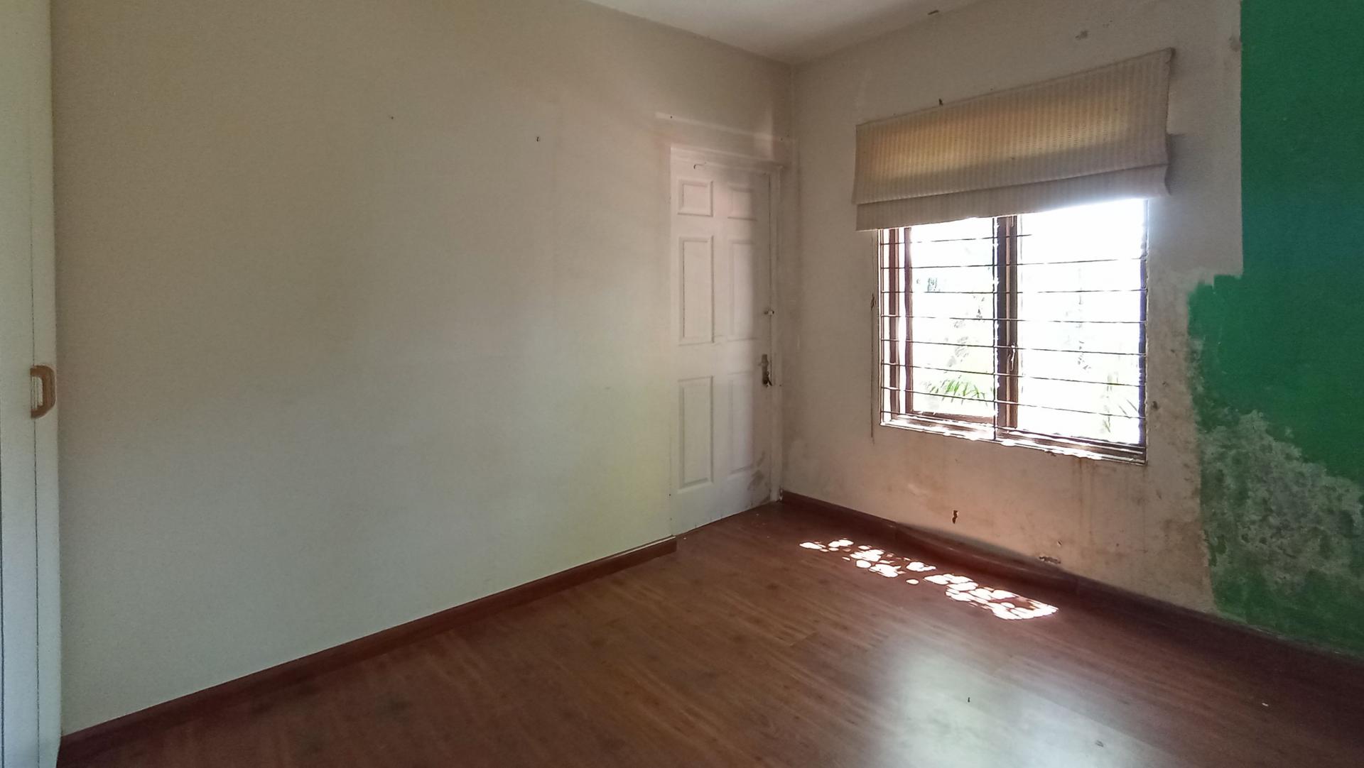 Bed Room 1 - 12 square meters of property in North Riding