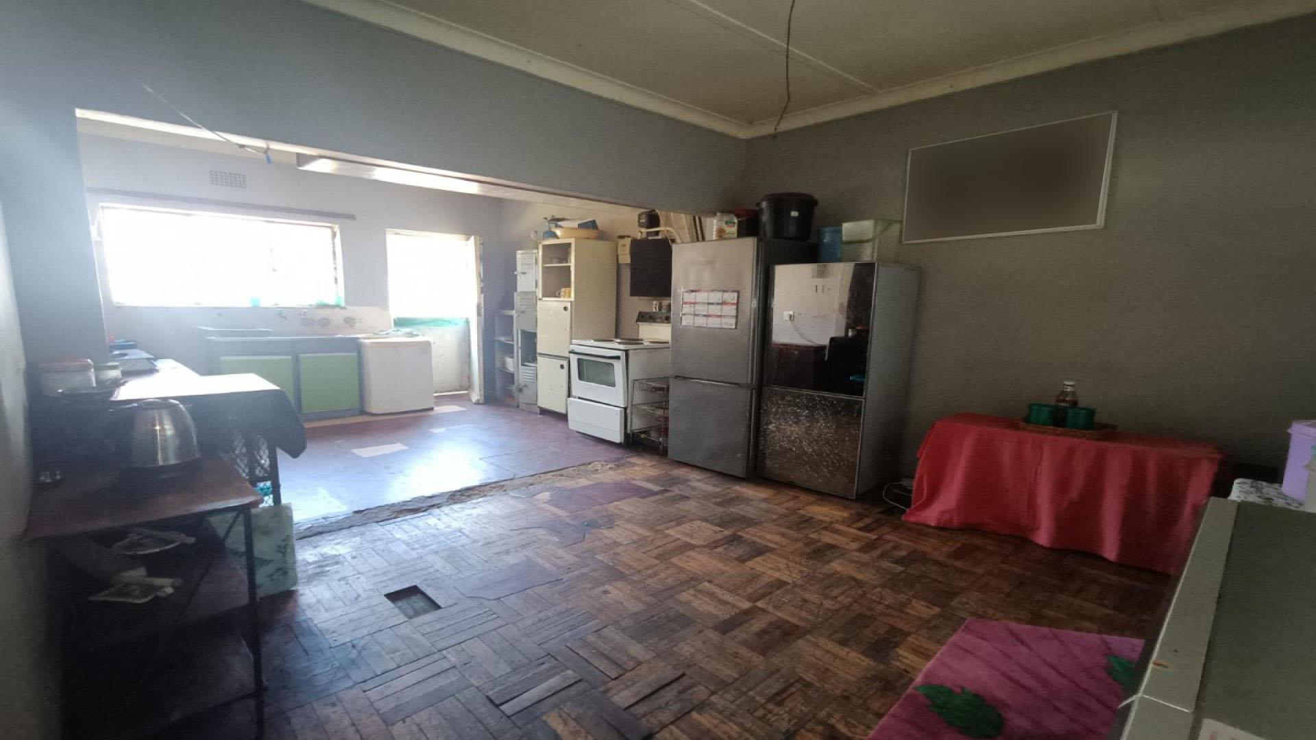 Kitchen of property in Welkom