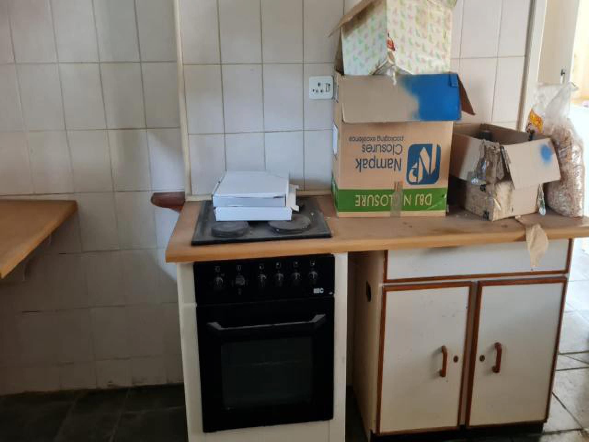 Kitchen of property in Glencoe