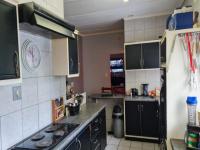 Kitchen of property in Glencoe