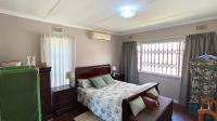 Main Bedroom - 20 square meters of property in Amanzimtoti 
