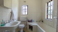 Main Bathroom - 9 square meters of property in Amanzimtoti 