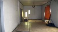 Lounges - 18 square meters of property in Alberton