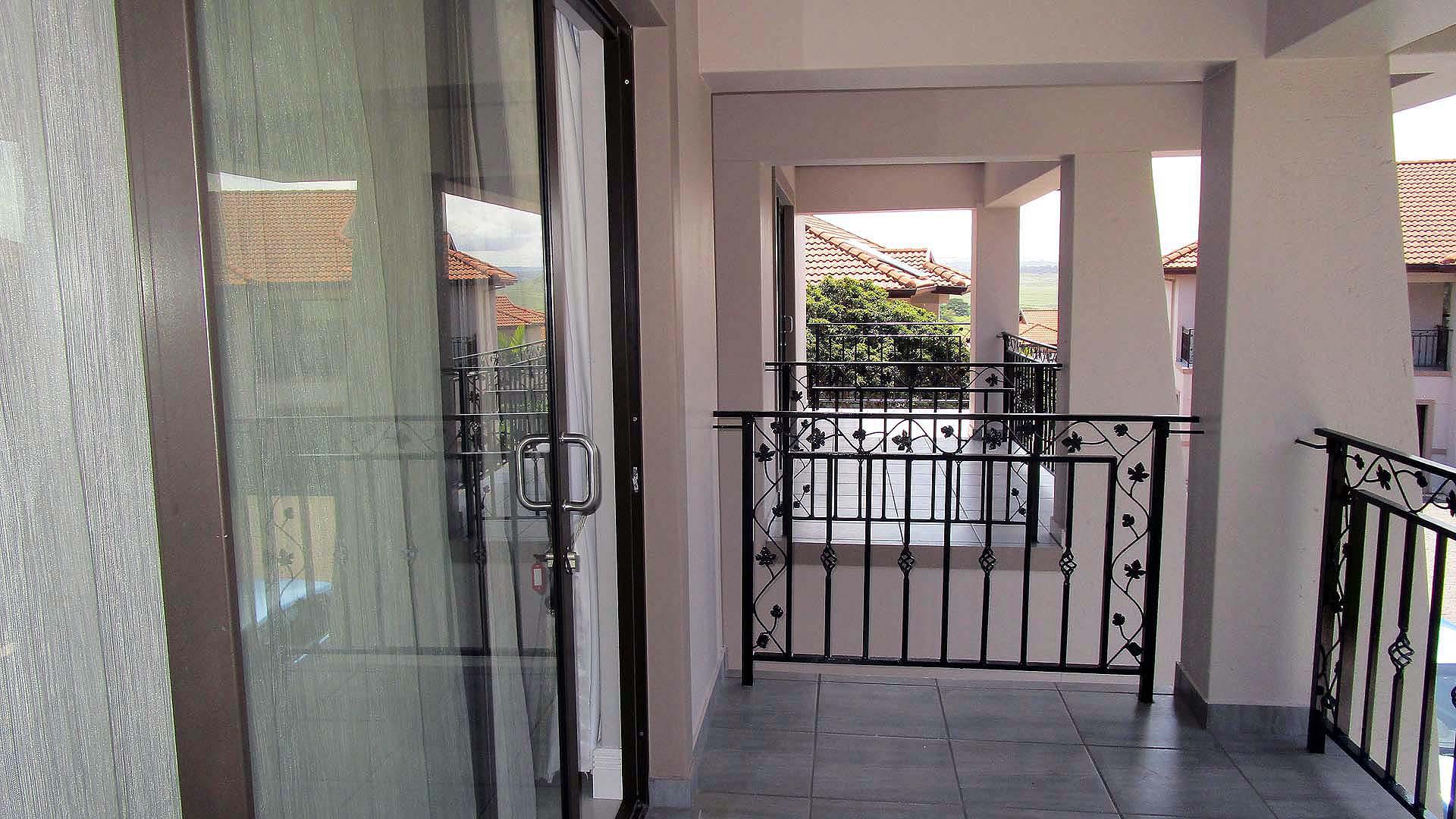 Balcony - 24 square meters of property in Umhlanga 