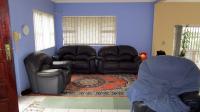 Lounges - 24 square meters of property in Clare Hills