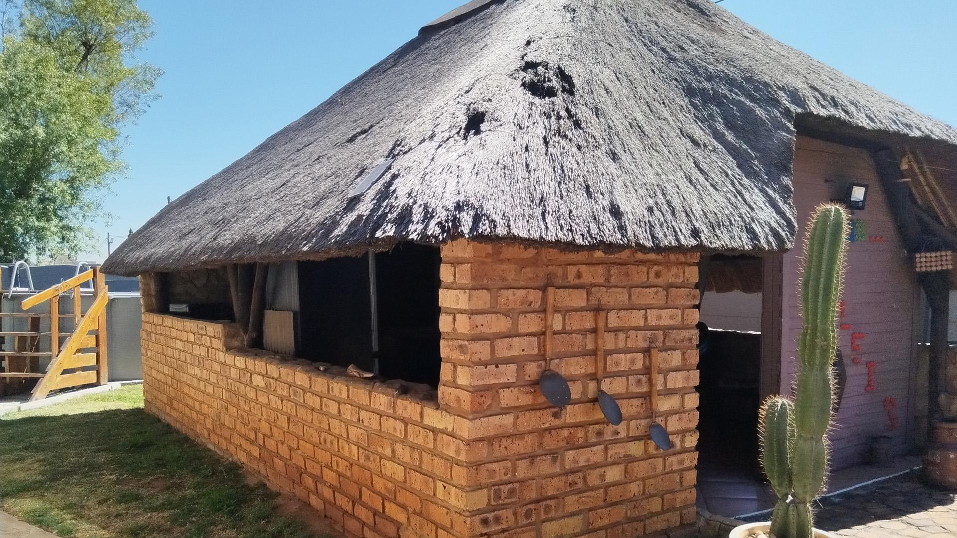 Backyard of property in Minnebron