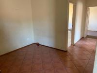 Lounges - 16 square meters of property in Krugersdorp