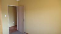 Bed Room 1 - 13 square meters of property in Krugersdorp