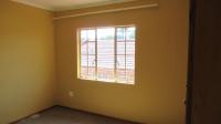 Main Bedroom - 14 square meters of property in Krugersdorp