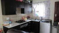 Kitchen - 9 square meters of property in Sagewood