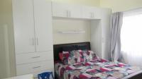 Main Bedroom - 13 square meters of property in Sagewood