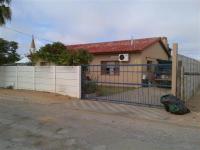 Front View of property in Vanrhynsdorp