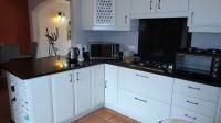 Kitchen - 16 square meters of property in Morningside - DBN