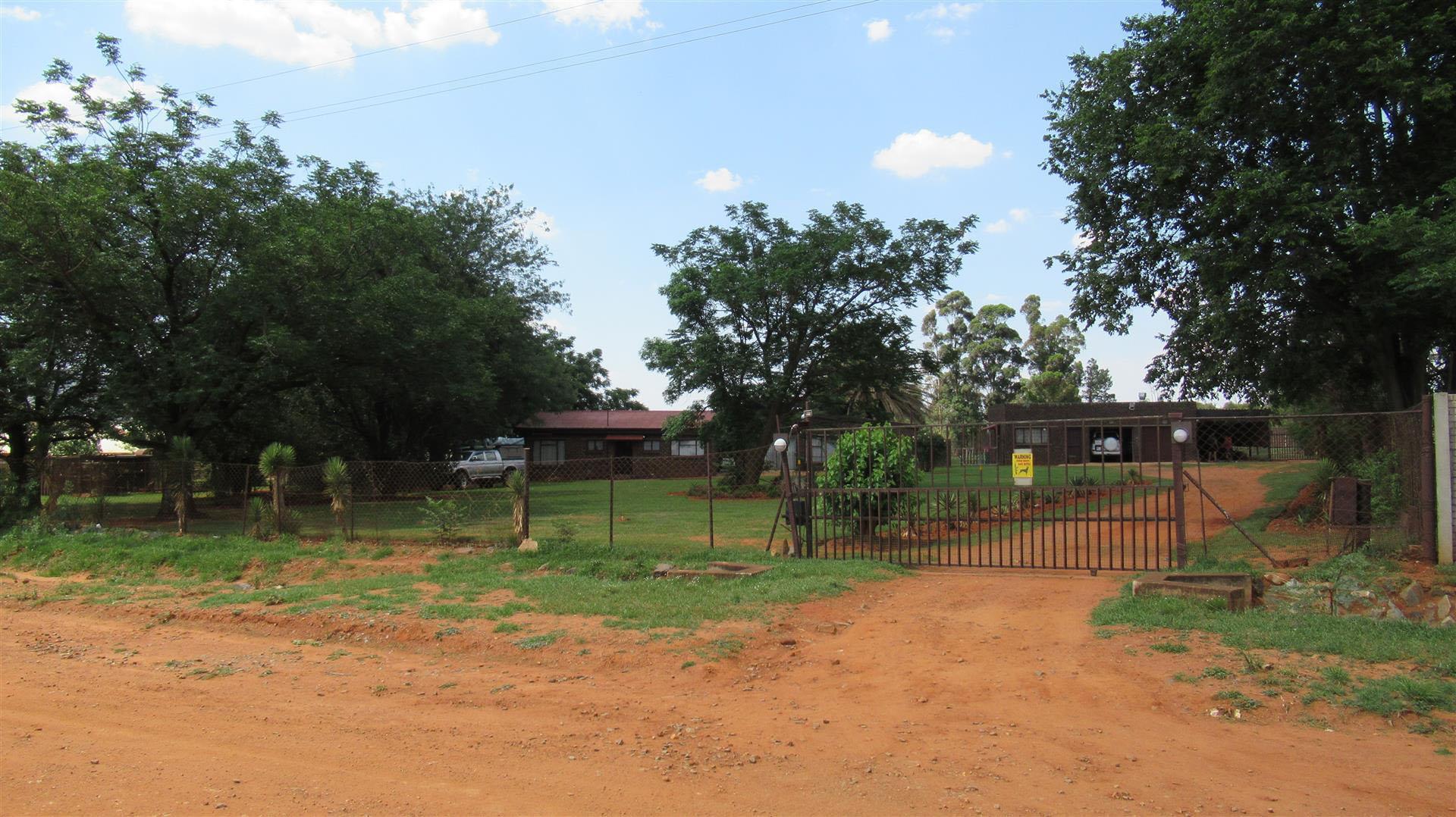 Front View of property in Heidelberg - GP