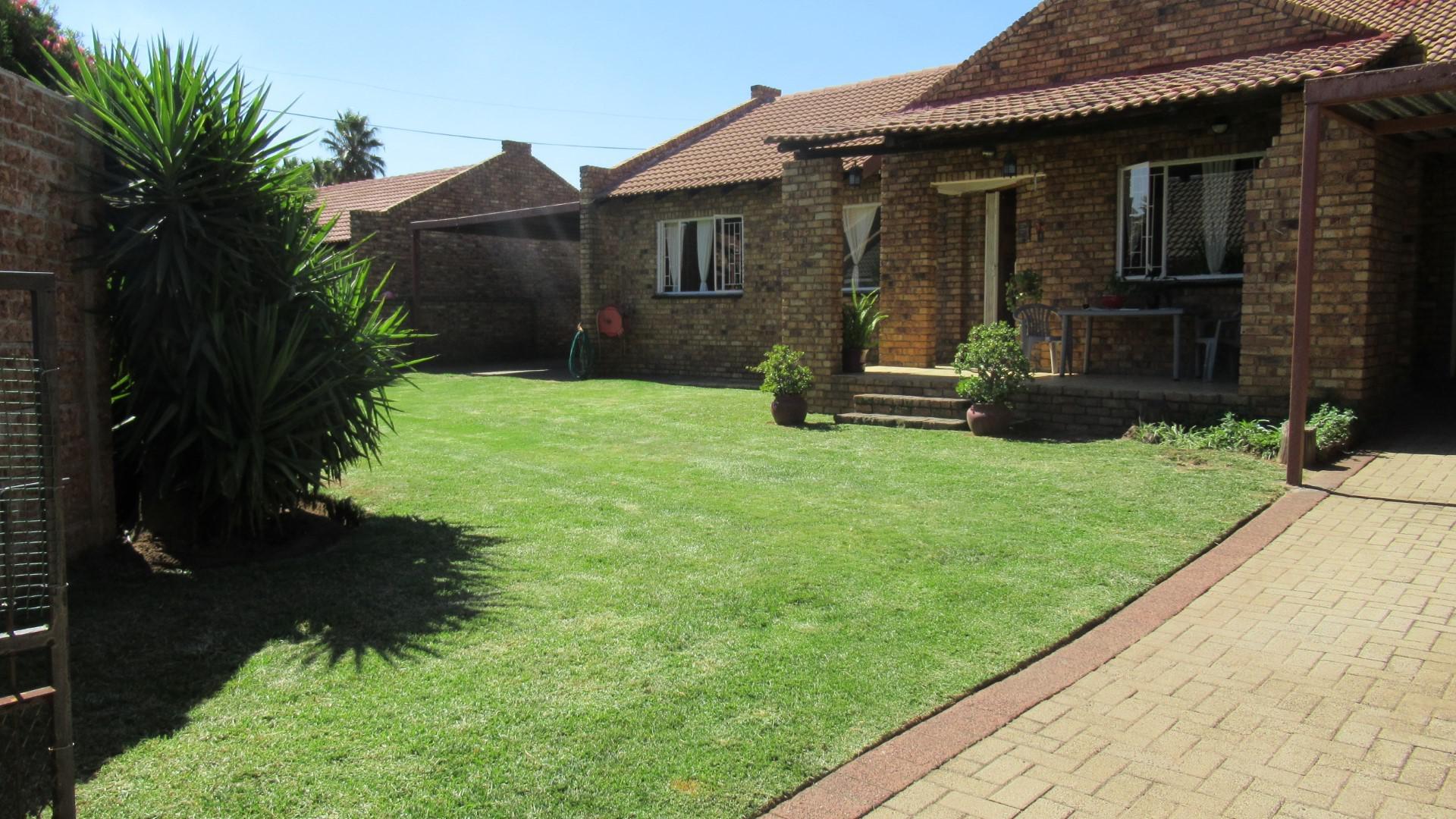 Standard Bank EasySell 3 Bedroom House for Sale in Reyno Rid