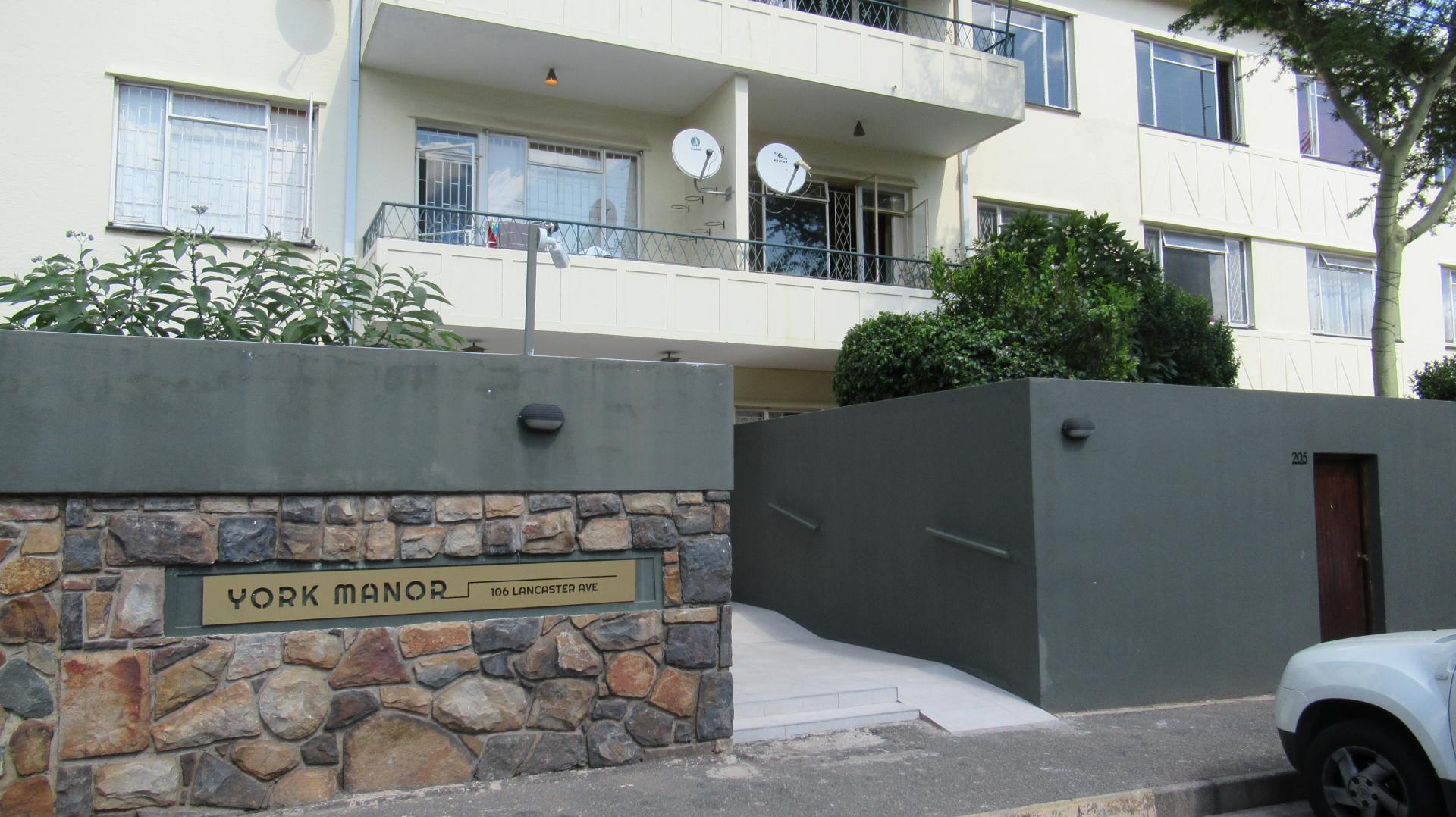 Front View of property in Craighall Park