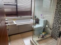 Bathroom 1 - 7 square meters of property in Glen Erasmia Boulevard