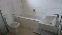 Bathroom 1 - 7 square meters of property in Vanderbijlpark