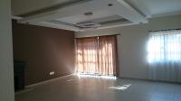 Lounges - 75 square meters of property in Vanderbijlpark