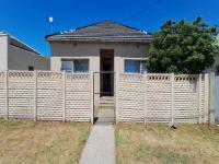 3 Bedroom 1 Bathroom House for Sale for sale in Sydenham - PE