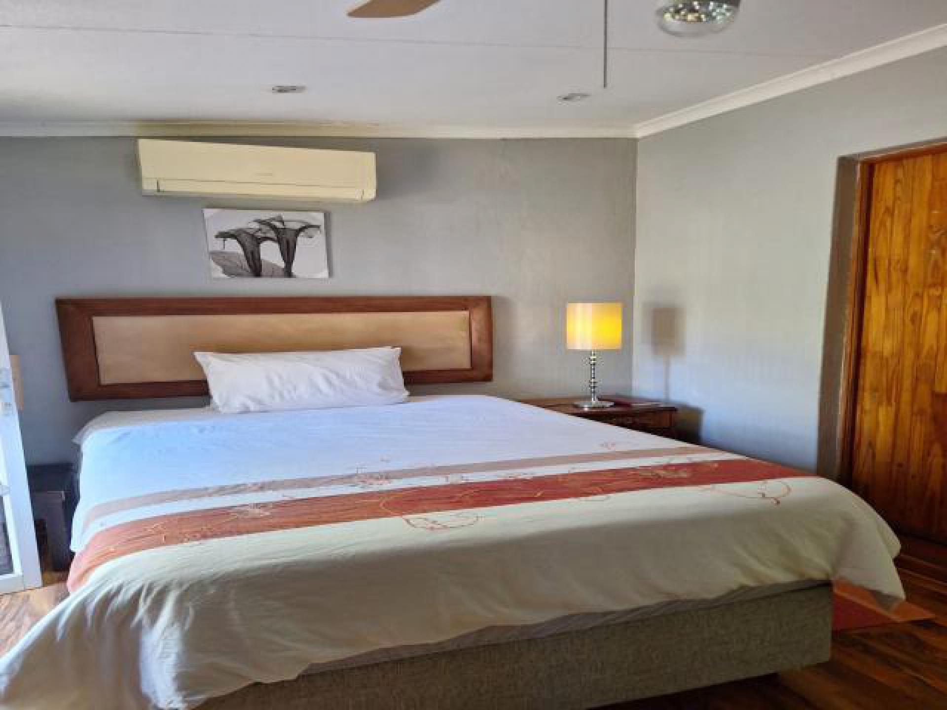 Main Bedroom of property in Kuruman
